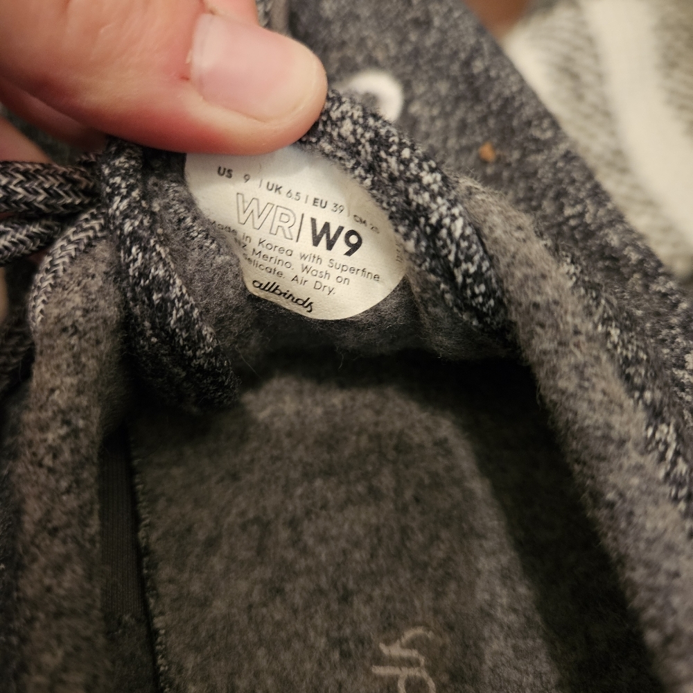 Allbirds - Picture 3 of 3